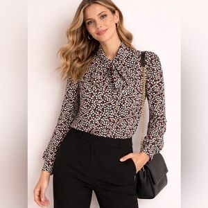 Vintage 80s Koret Tie Neck Black White Red Swirl Print Secretary Button Up Shirt